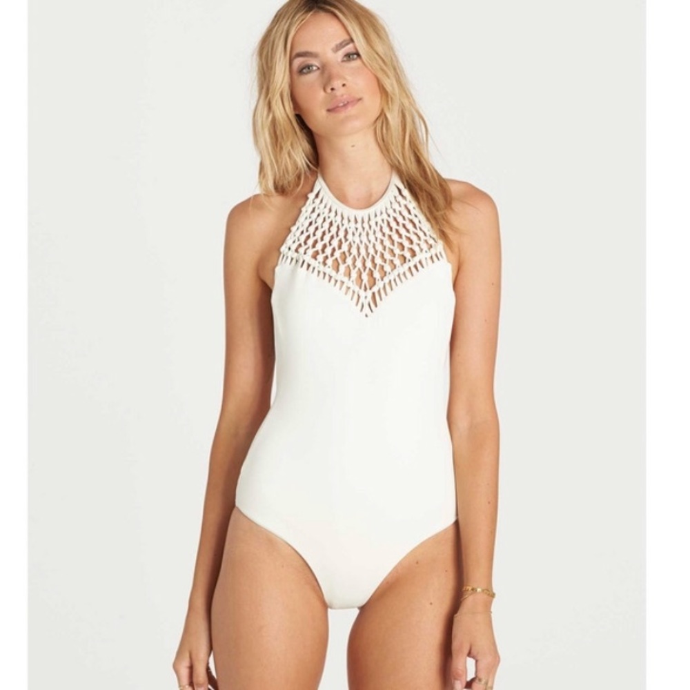 🔥🔥BILLABONG - ITS ABOUT ONE PIECE🔥🔥 - Picture 2 of 4